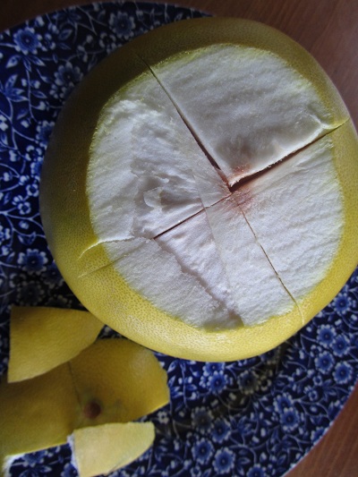The Holidays and Observances Healthy Diet Habits Recipe/Food Tip of the Day for April 18 - Pomelo Tips!