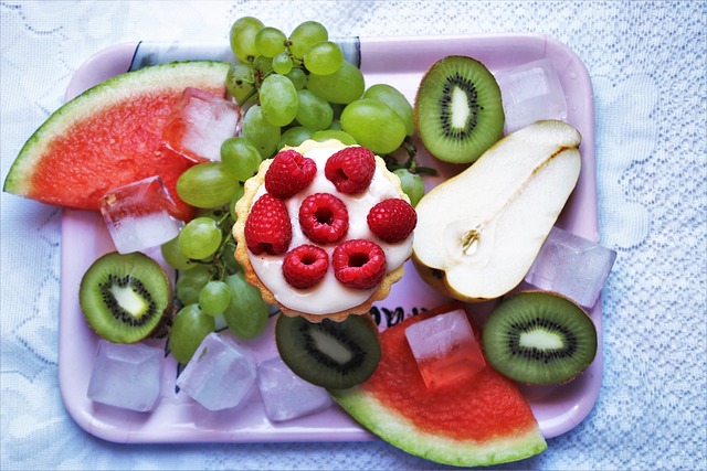 Seasonal Food and Eating Tips from Holidays and Observances - Fruit Platter