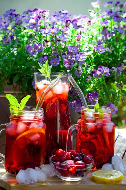 Summer Weight Loss Tips - Fill up on Herbal Iced Teas!
