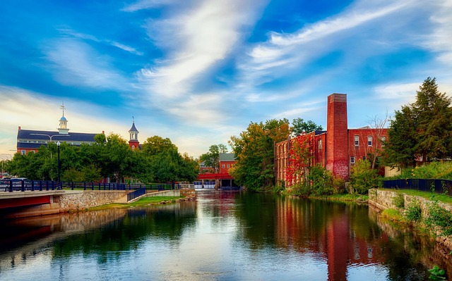 New Hampshire State Holidays | Holidays and Observances
Pictured: Laconia, New Hampshire
