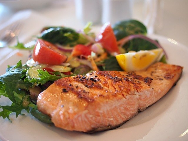 Spring Weight Loss Tips - Follow a Mediterranean Diet