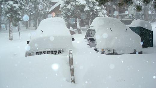 snowedincars