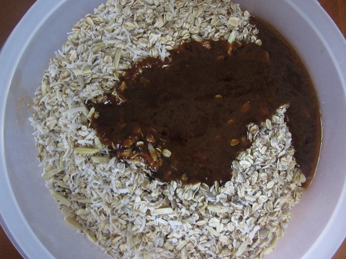 Pumpkin Granola Recipe | Holidays and Observances