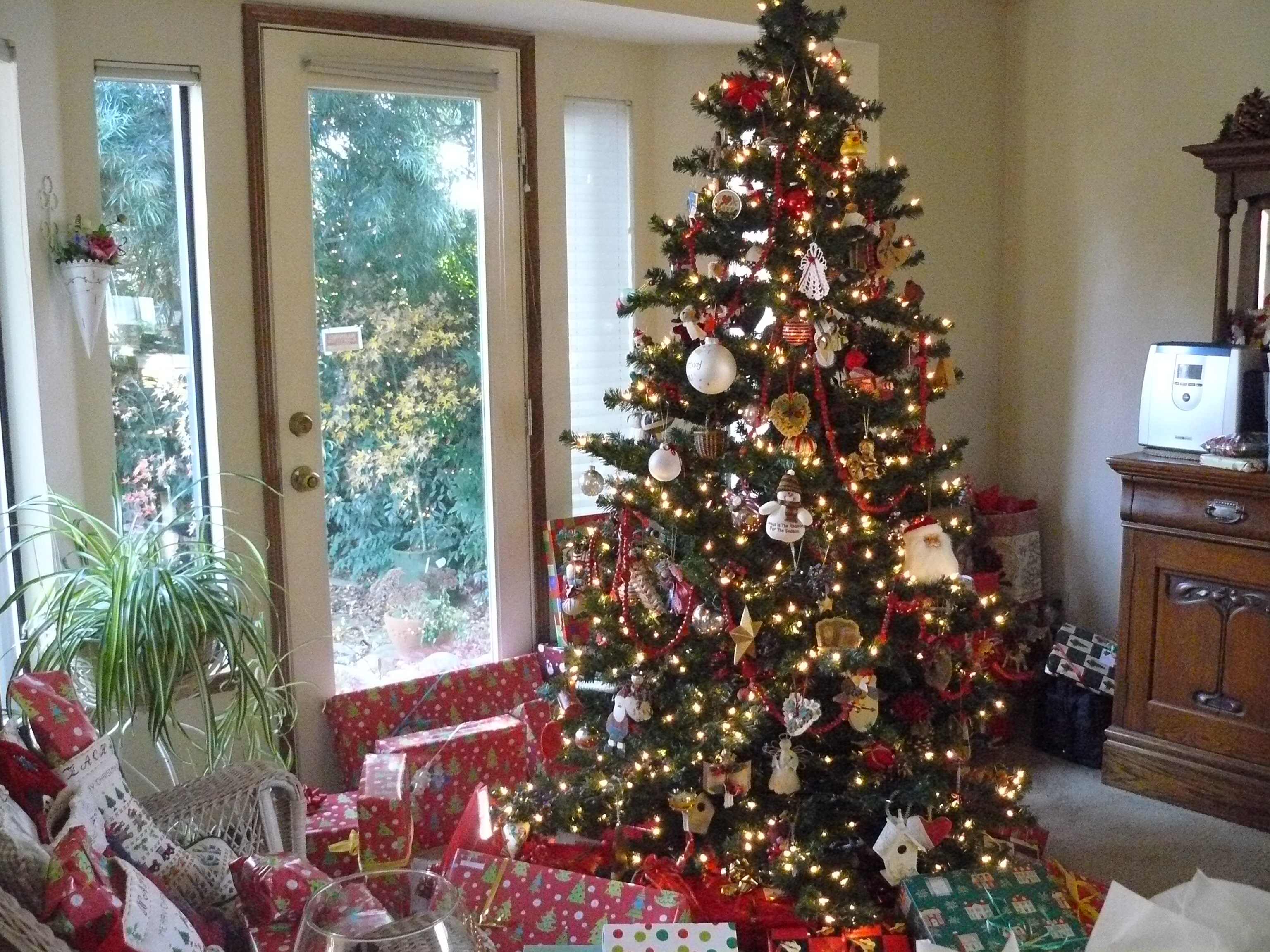 National Christmas Tree Day - December 8th | Holidays and Observances